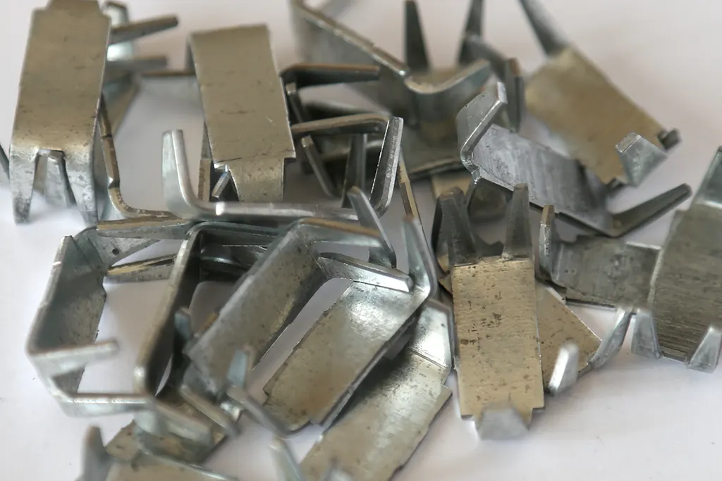 Скоби для Єгози